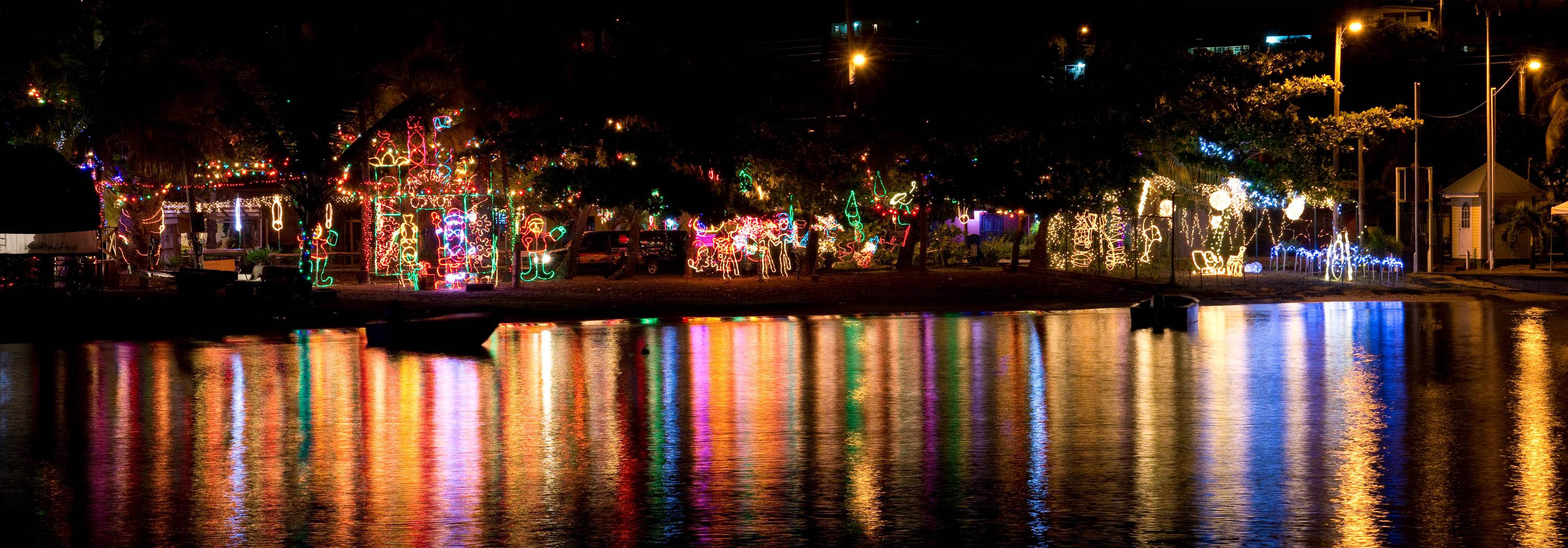 Christmas Lighting-up Bequia